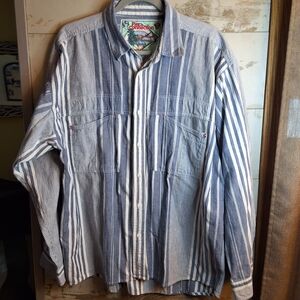 Pier Connection Men's Blue and White Striped Shirt XL
